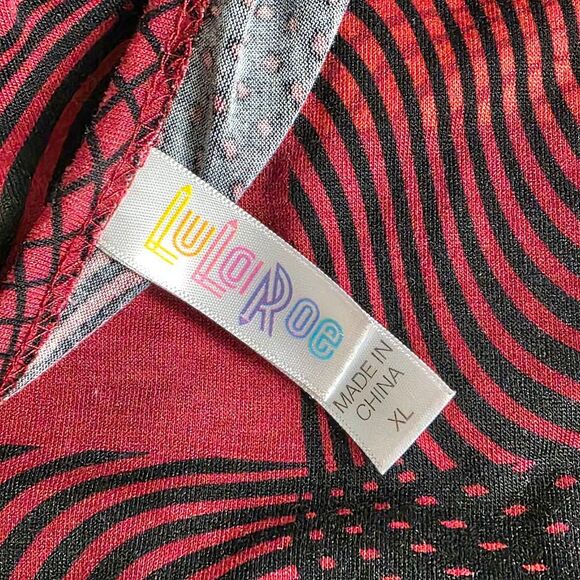 LuLaRoe Red Plaid Perfect Tee Flowy Top XL - Picture 4 of 6